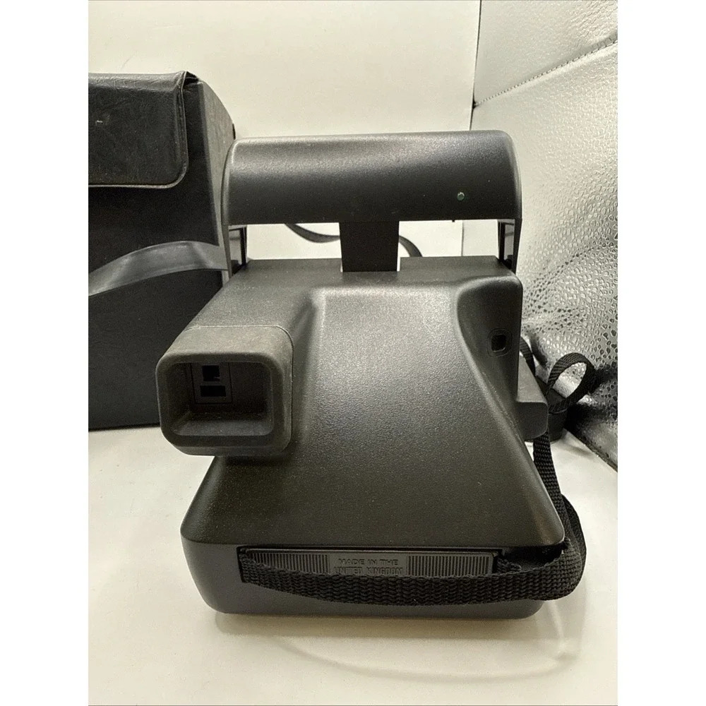 VTG Polaroid One Step Flash 600 Close Up Instant Film Camera UNTESTED W/ Case